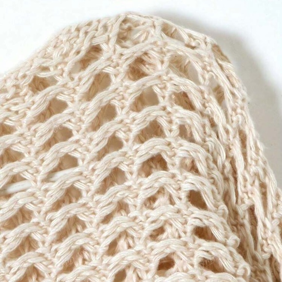 Cream Crochet Bell Sleeve Top with Starfish Details - Picture 6 of 6
